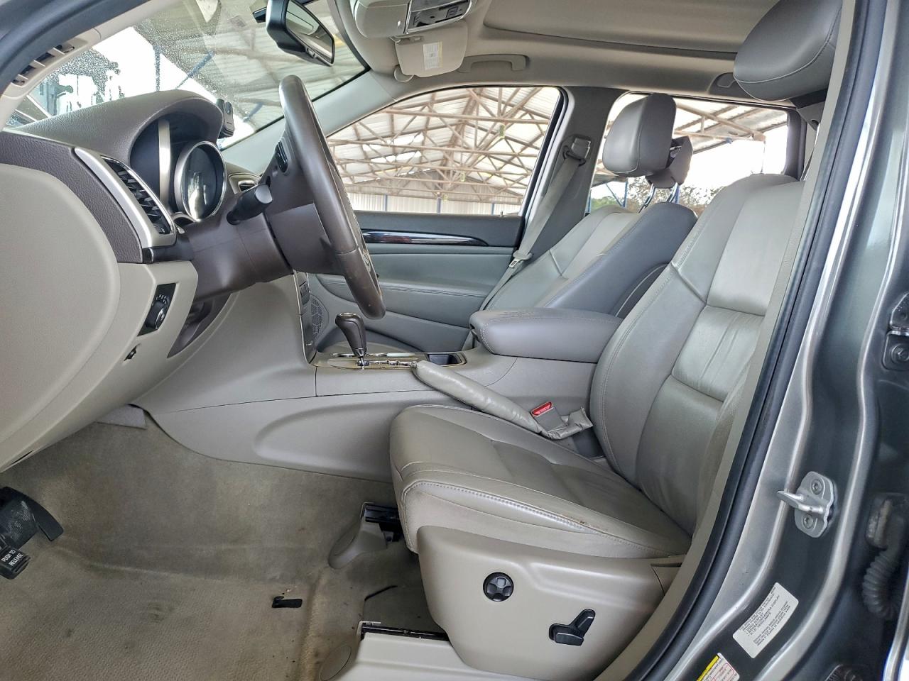 JEEP GRAND CHEROKEE LAREDO