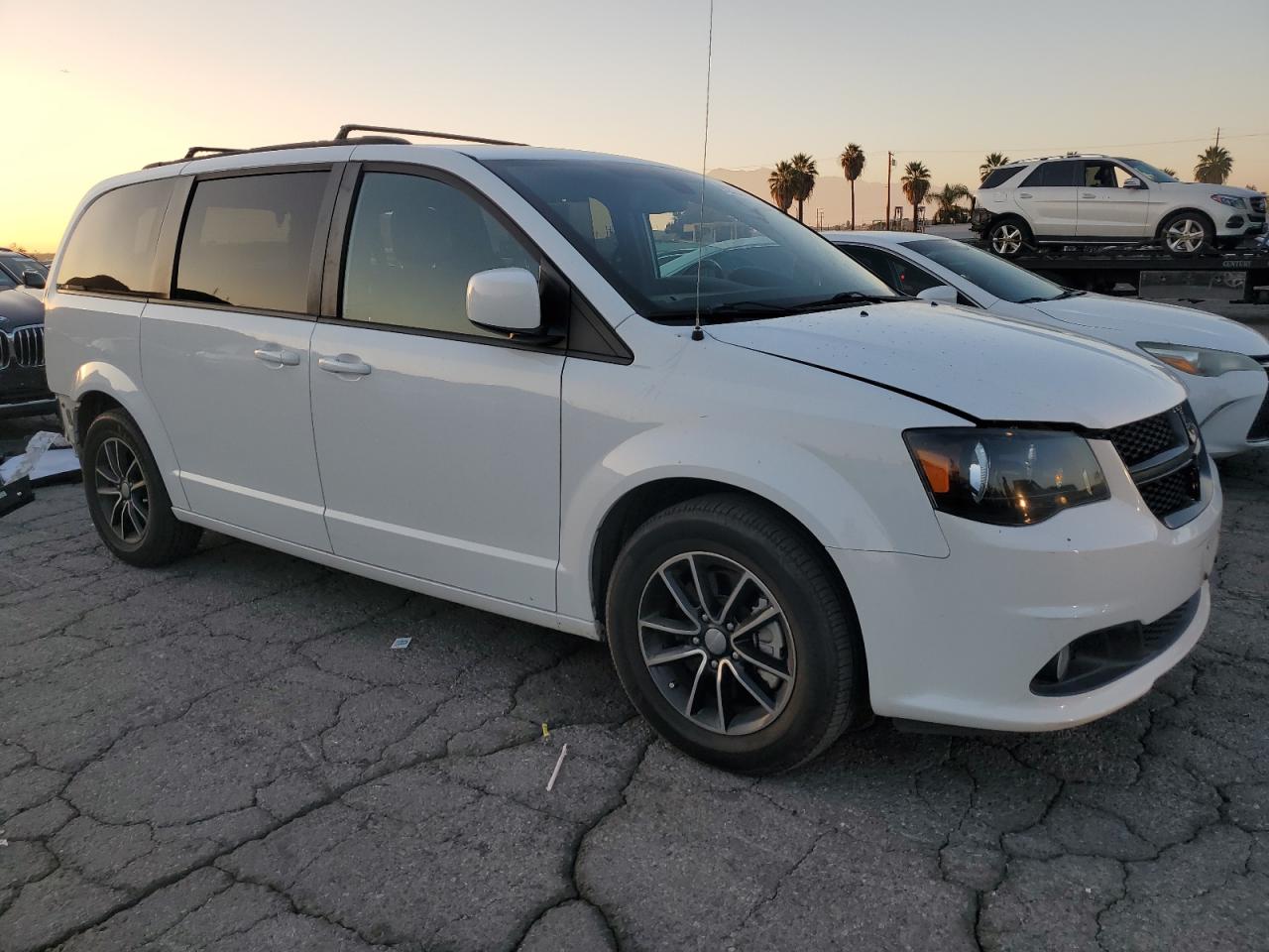 DODGE GRAND CARAVAN SXT