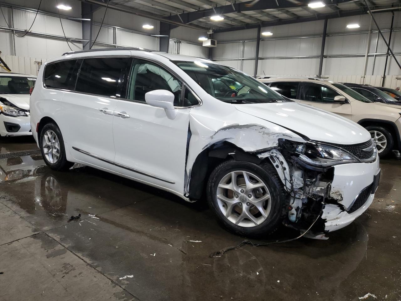 CHRYSLER PACIFICA TOURING L