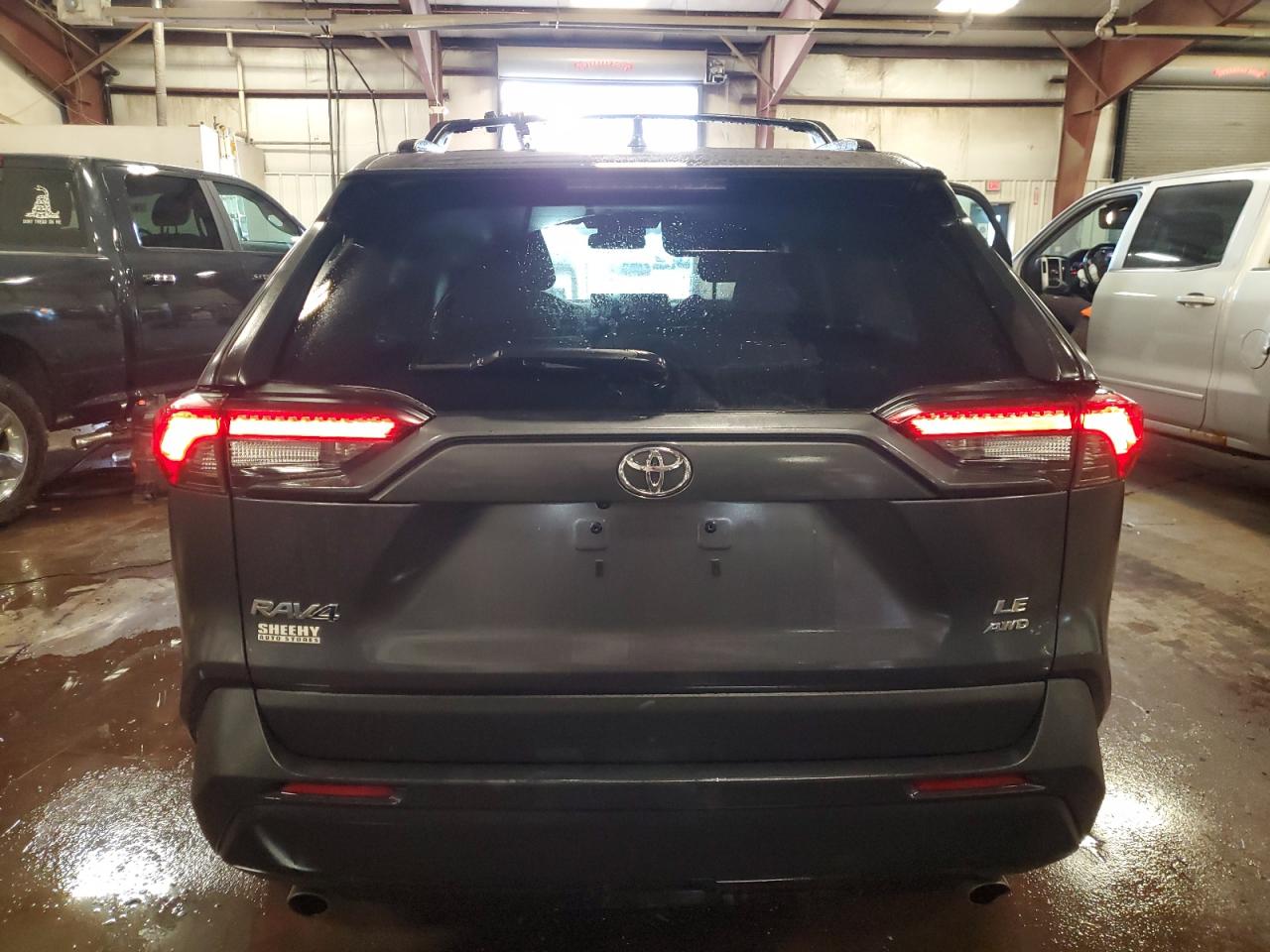 TOYOTA RAV4 LE