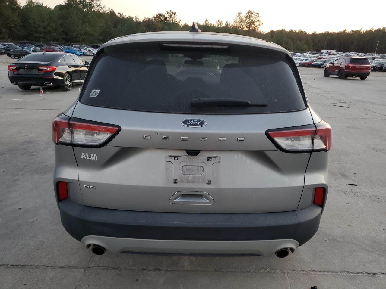 FORD ESCAPE SE