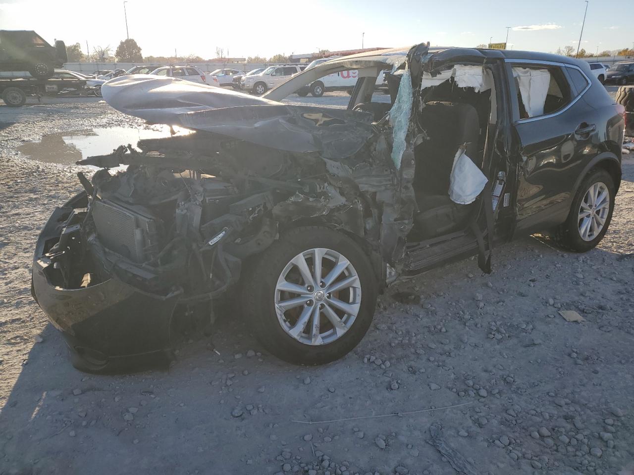 NISSAN ROGUE SPORT S