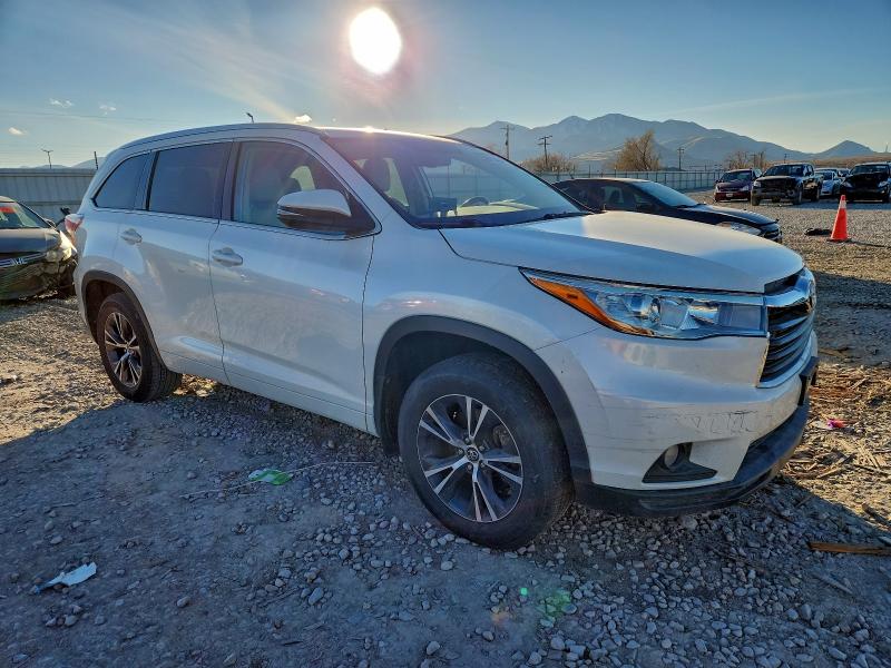2016 TOYOTA HIGHLANDER #3303686025