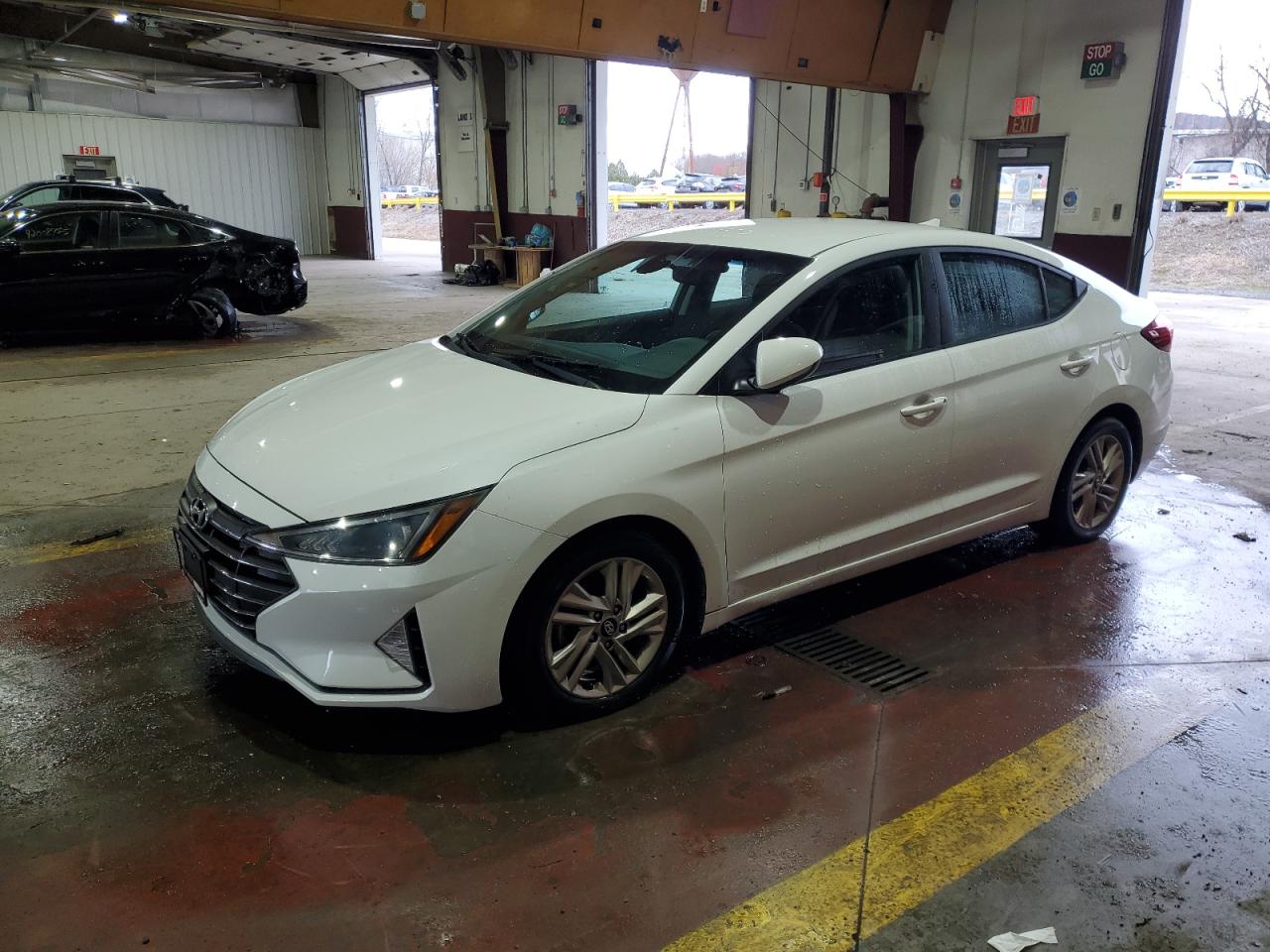 HYUNDAI ELANTRA SEL