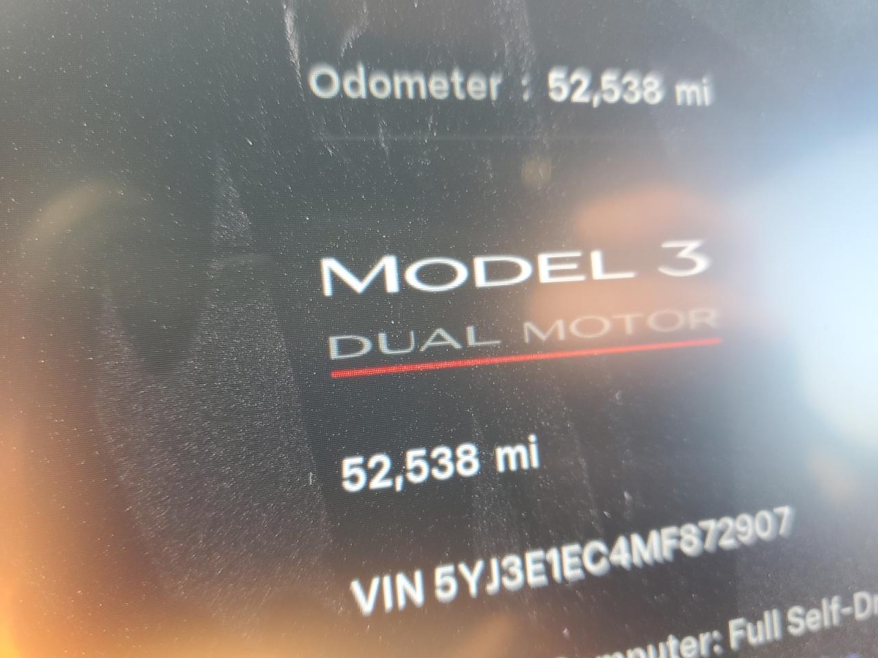 TESLA MODEL 3