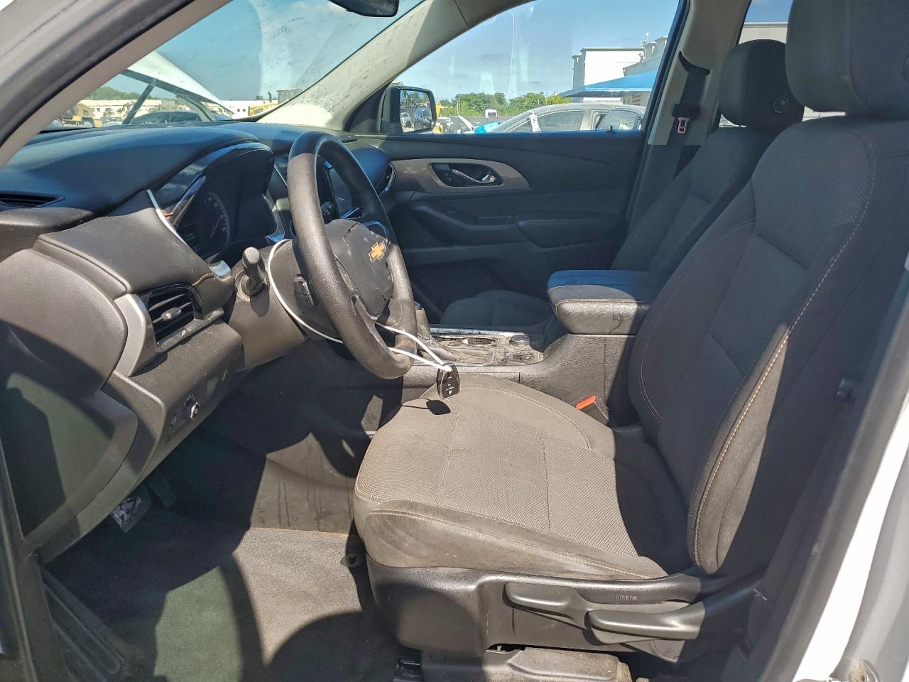 CHEVROLET TRAVERSE LS