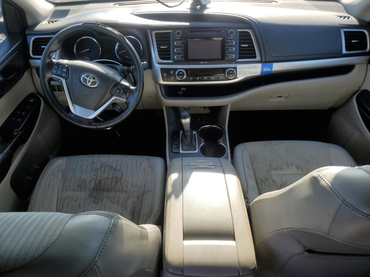 TOYOTA HIGHLANDER LE