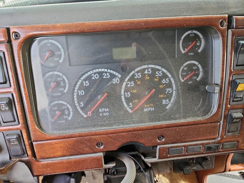 2004 FREIGHTLINER SPORT CHAS #3303744423