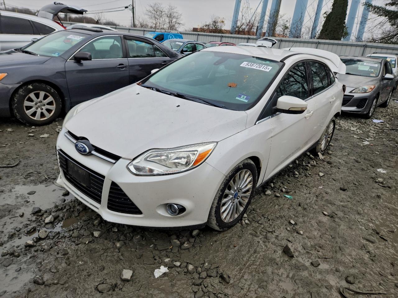 Lot #3298105194 2012 FORD FOCUS TITA