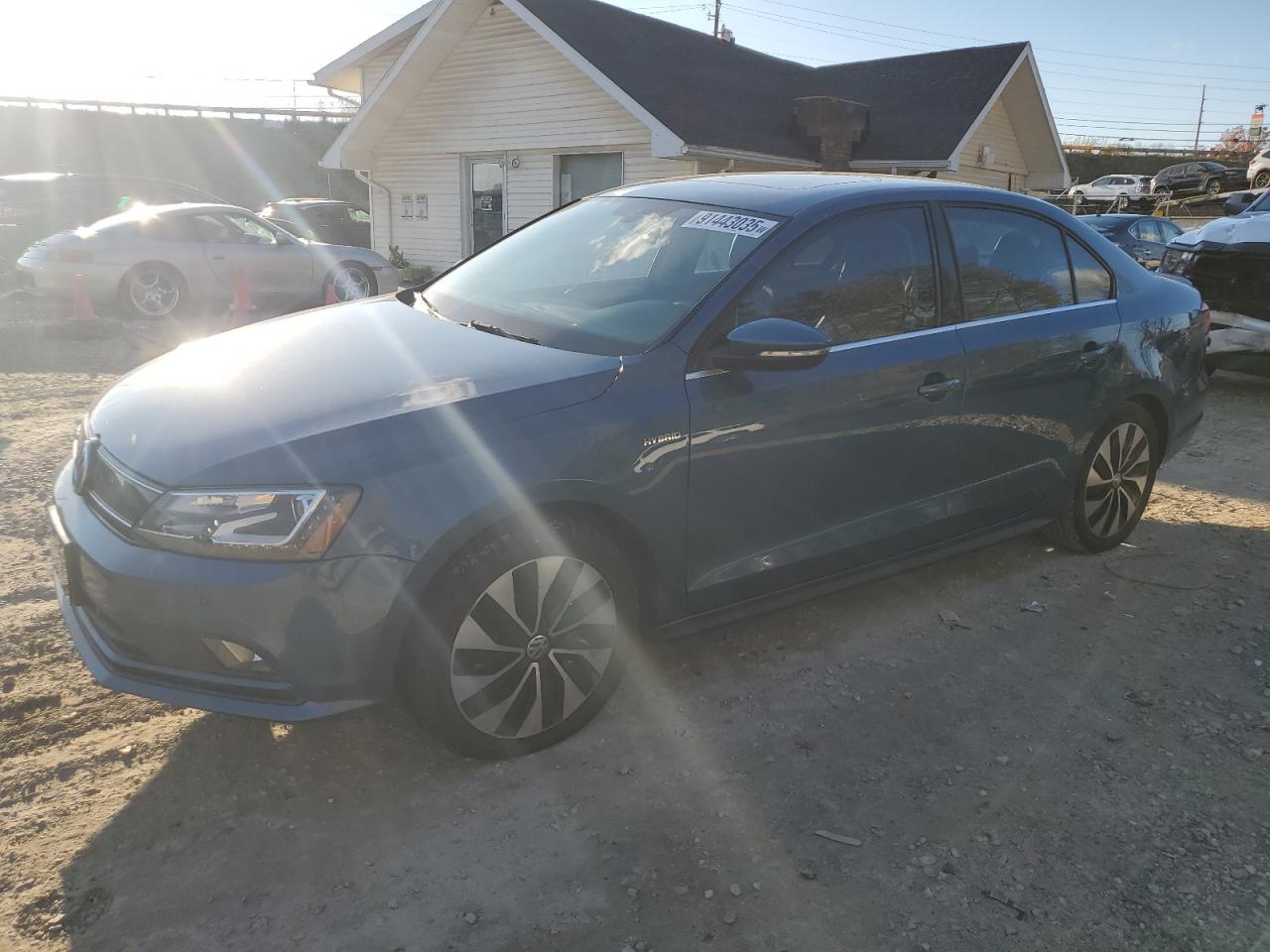 Lot #3294158946 2016 VOLKSWAGEN JETTA HYBR