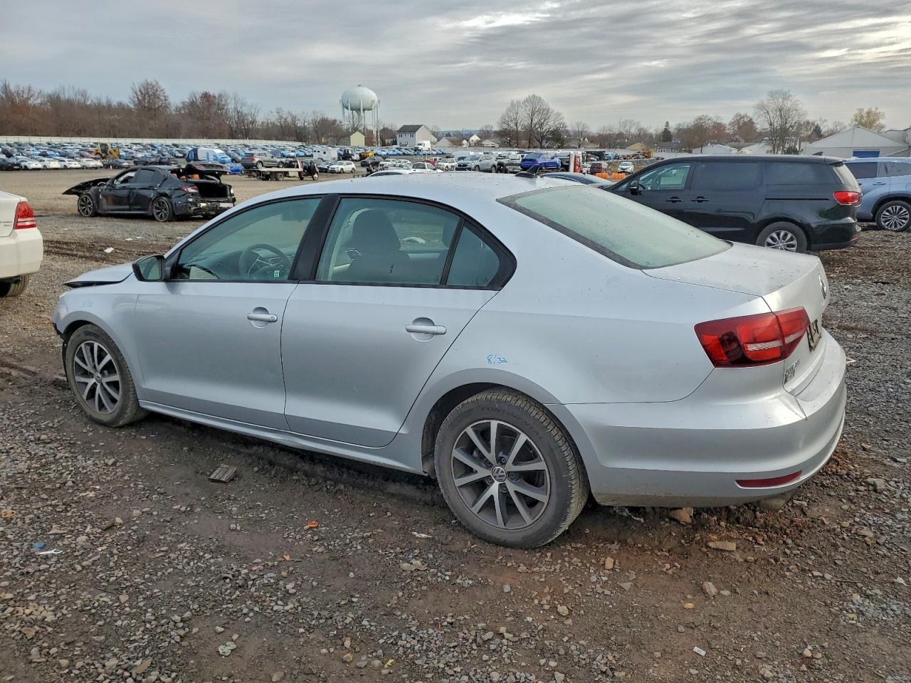 VOLKSWAGEN JETTA SE