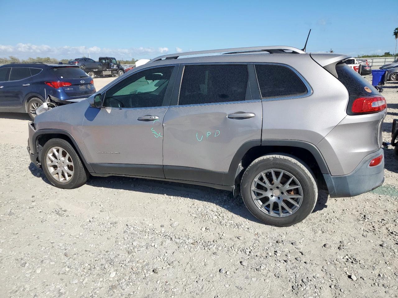 JEEP GRAND CHEROKEE LATITUDE PLUS