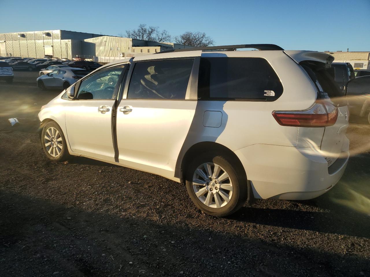 TOYOTA SIENNA XLE
