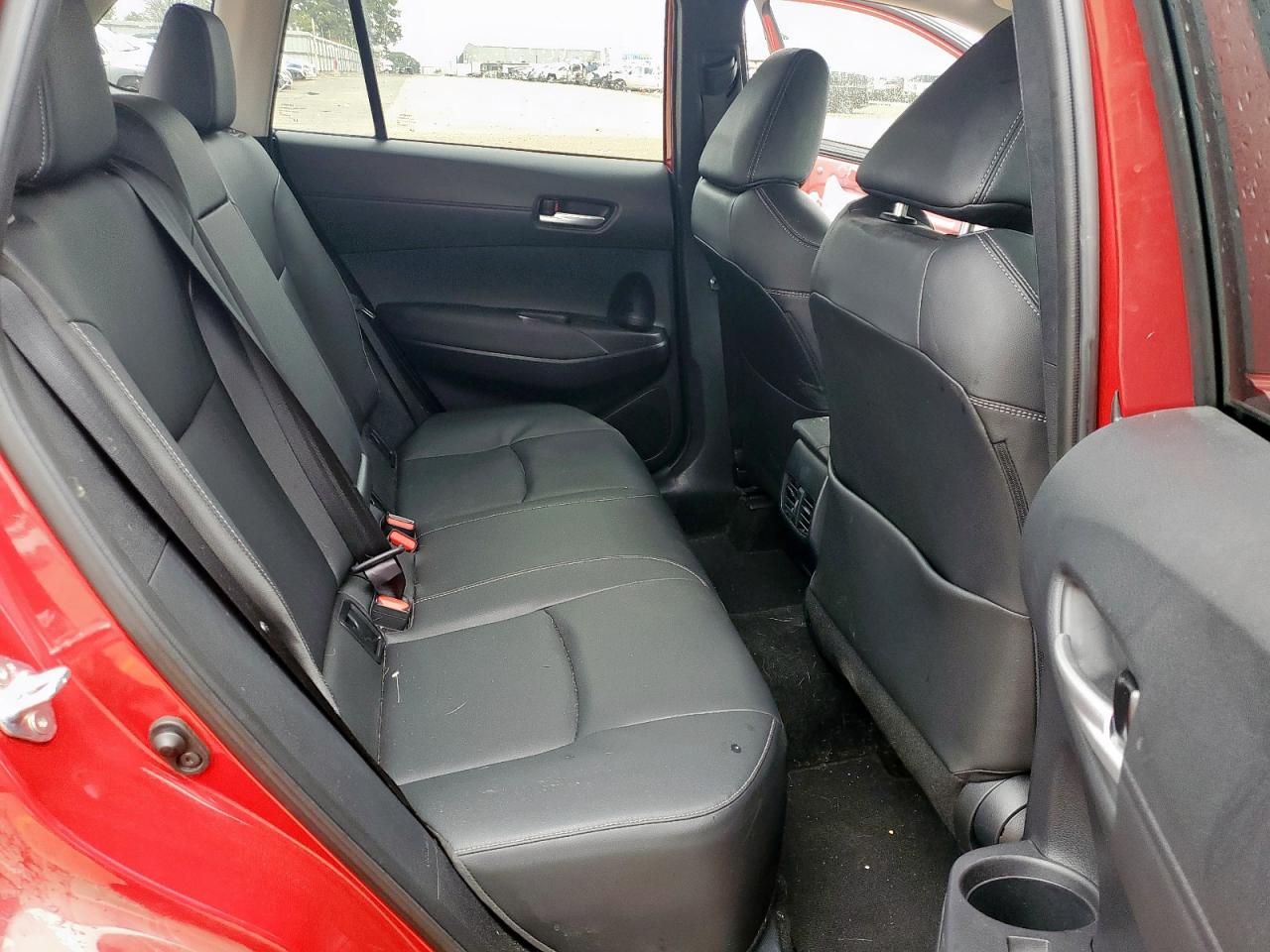 TOYOTA COROLLA CROSS XLE