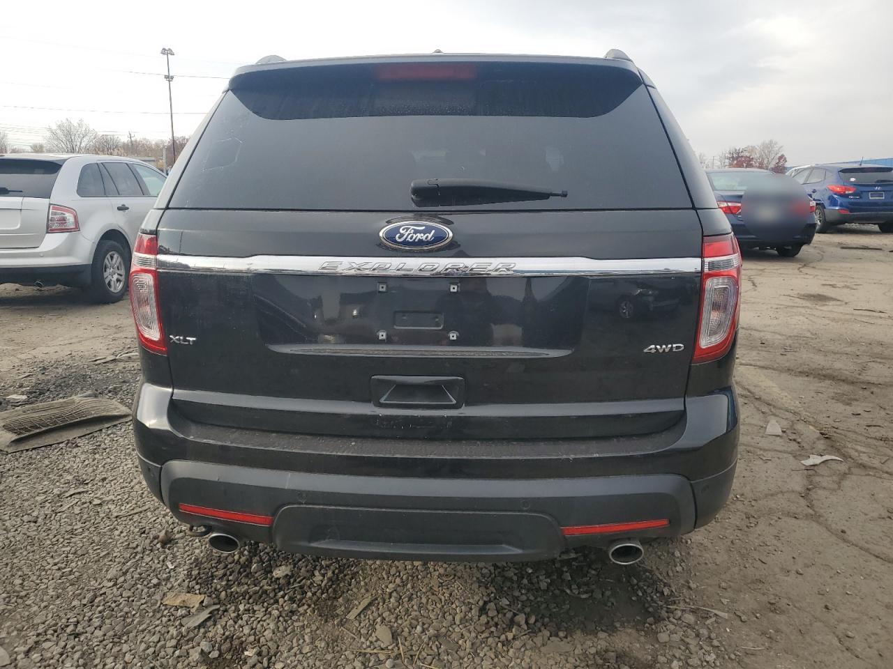 FORD EXPLORER XLT