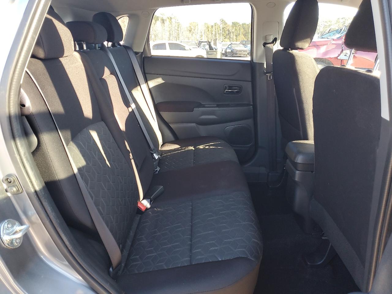 MITSUBISHI OUTLANDER S/SE