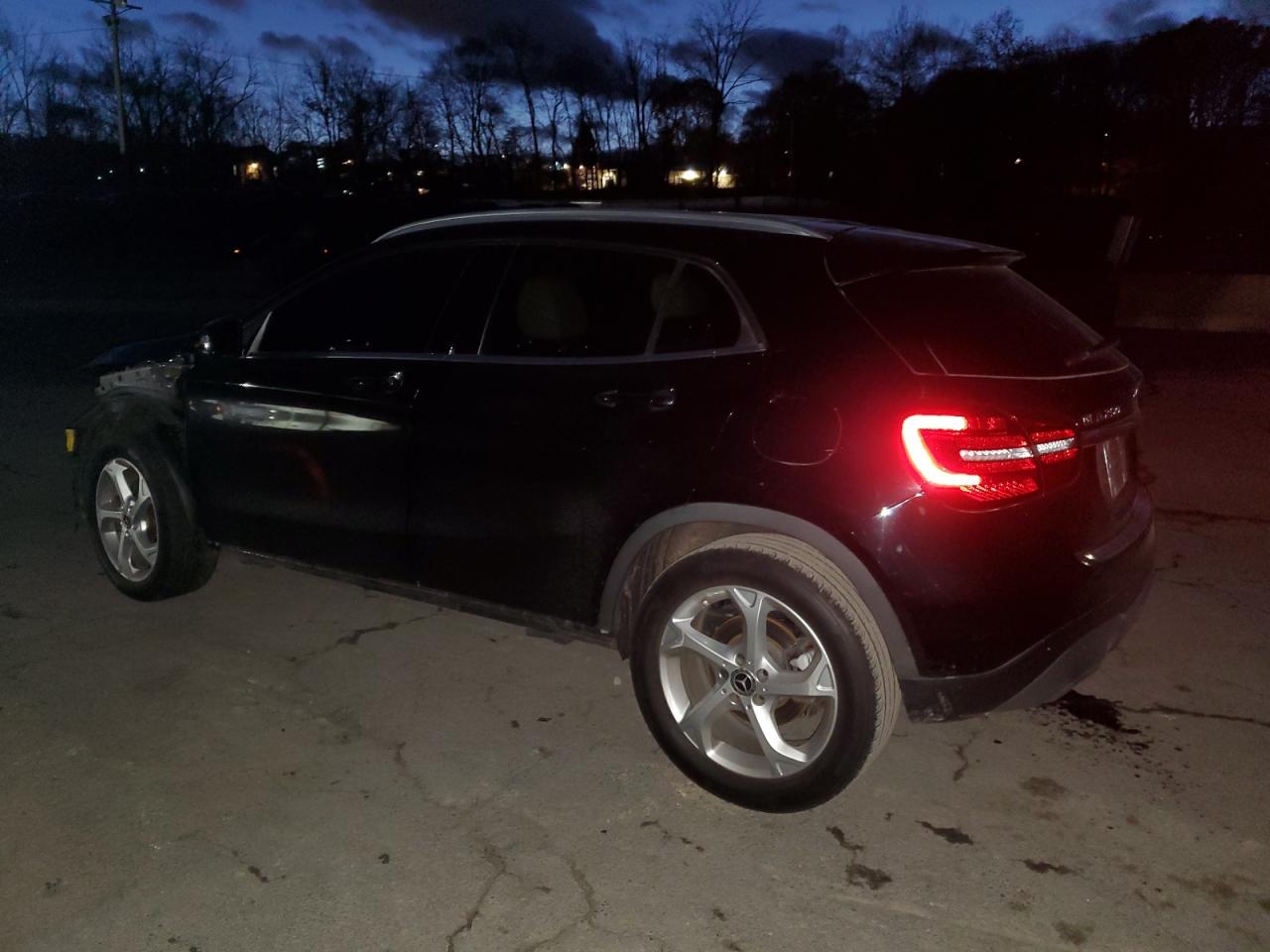 MERCEDES-BENZ GLA-CLASS 250 4MATIC