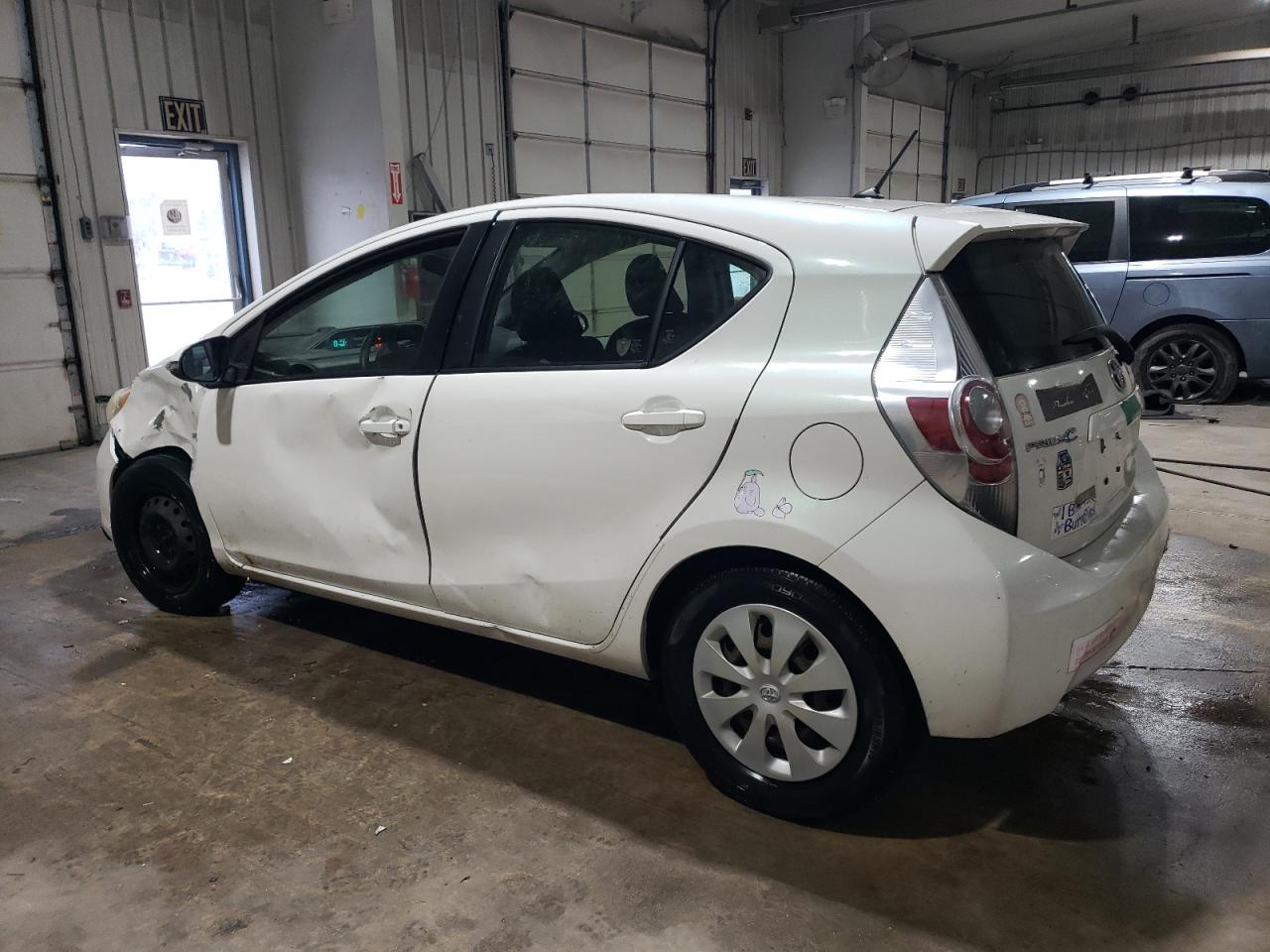TOYOTA PRIUS C