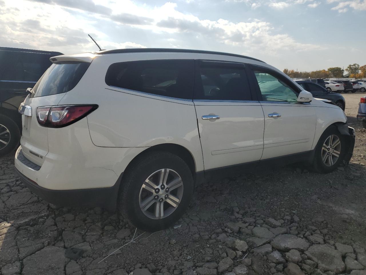 CHEVROLET TRAVERSE LT