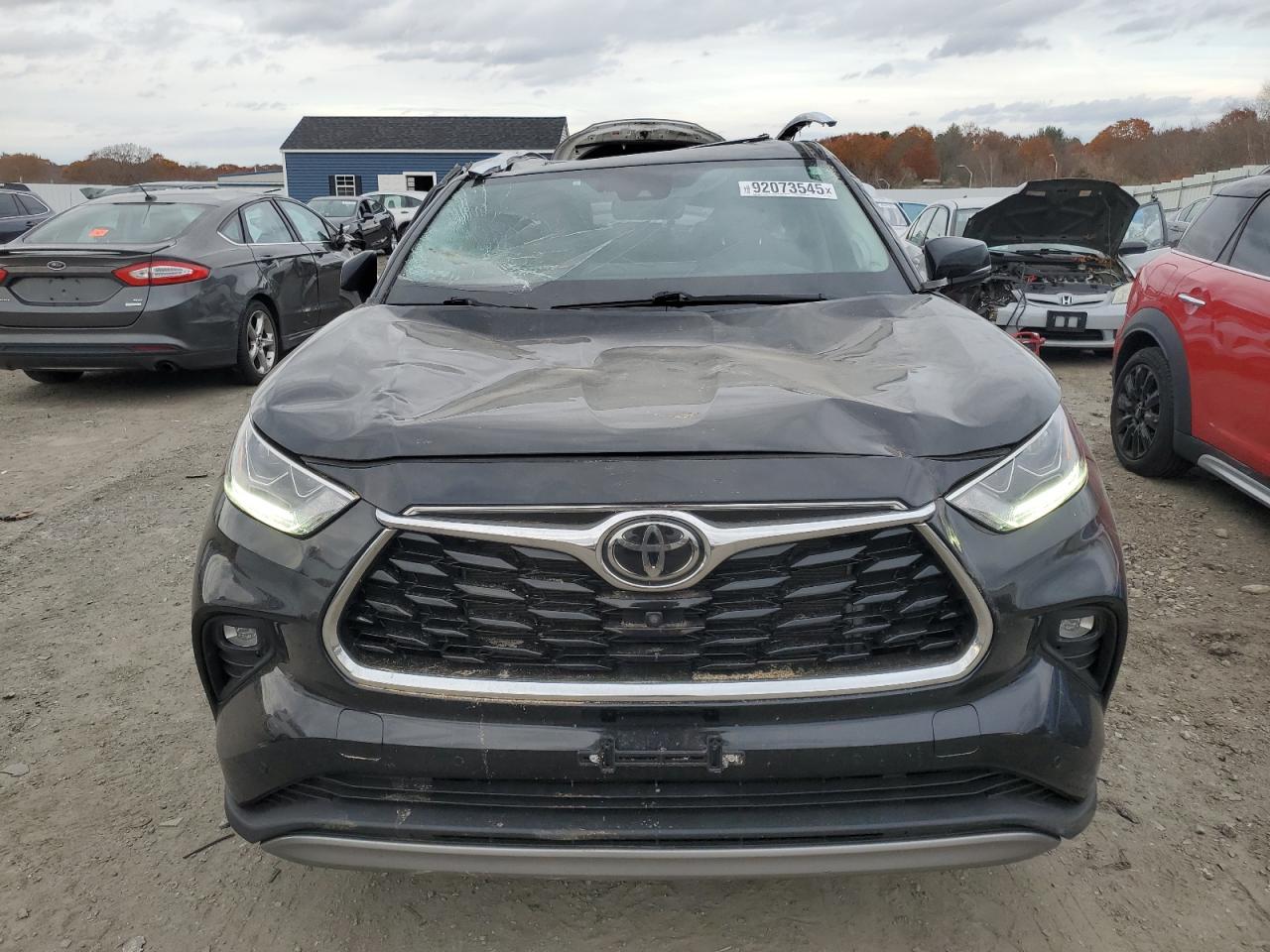 TOYOTA HIGHLANDER PLATINUM