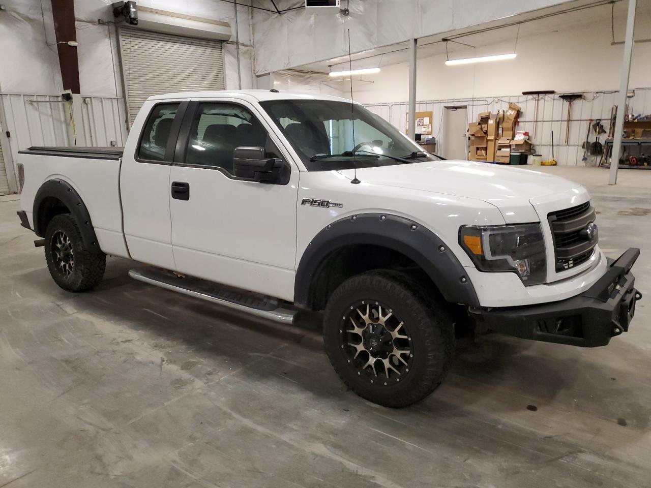 FORD F-150 SUPER CAB