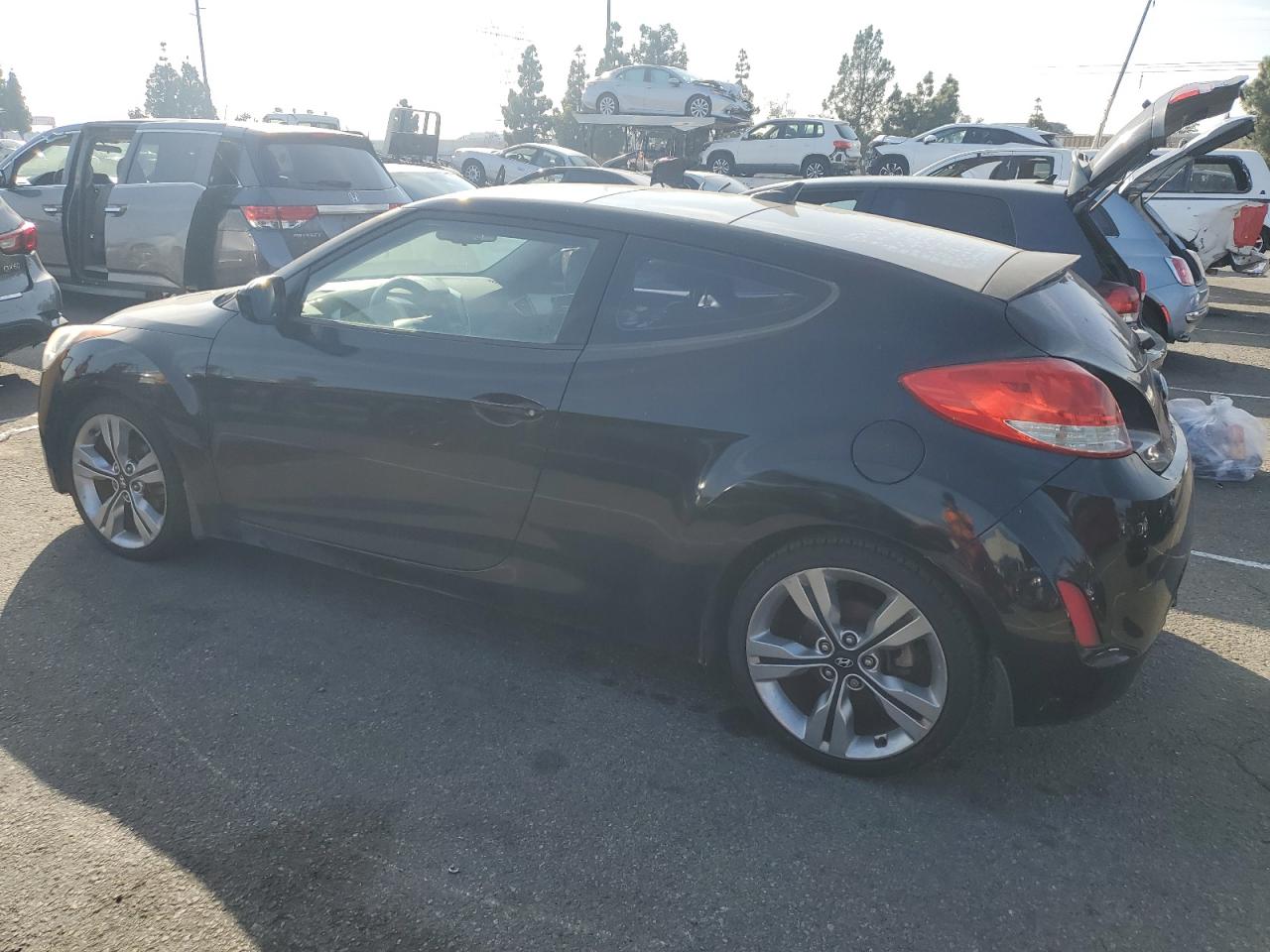HYUNDAI VELOSTER