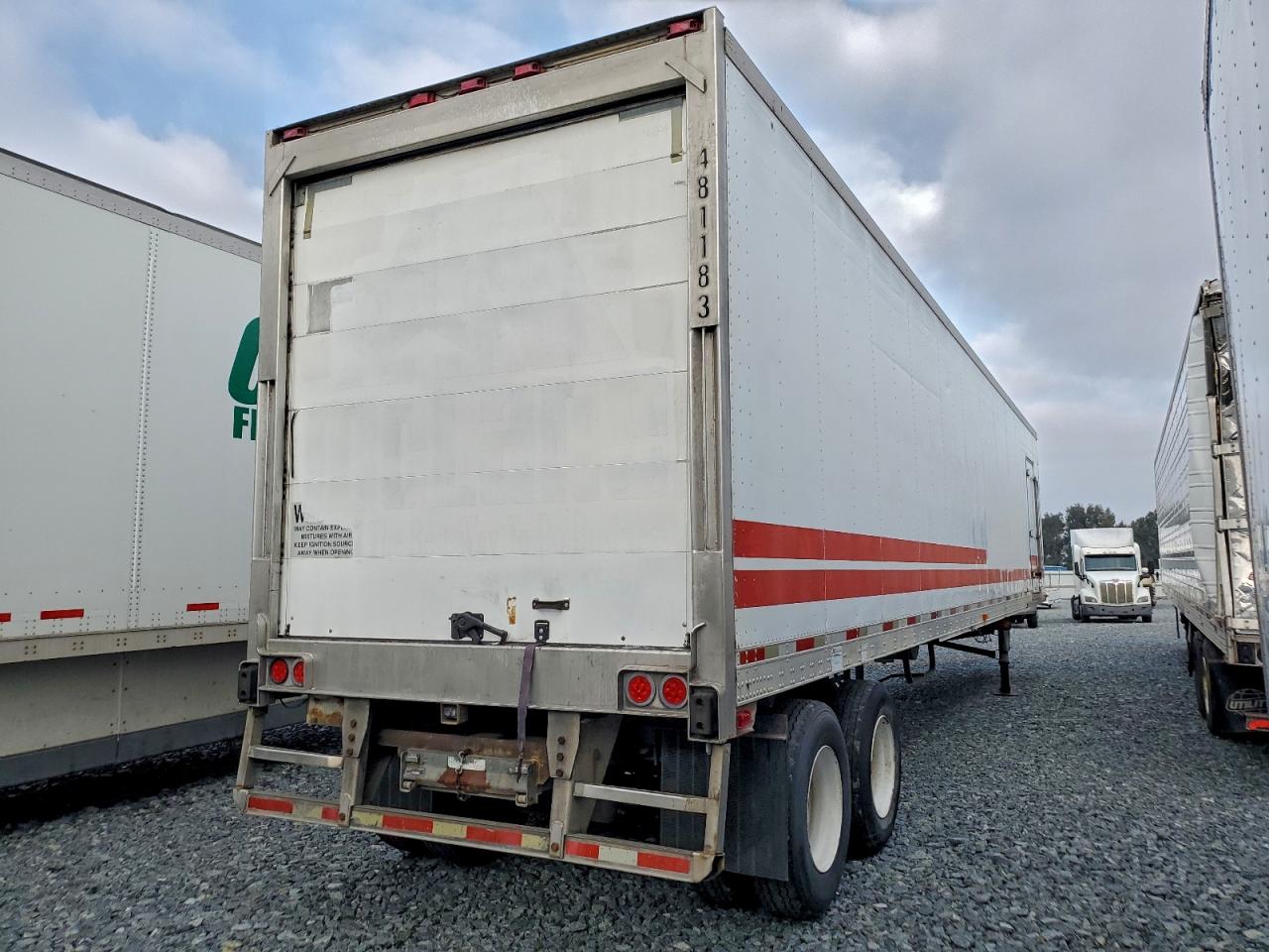 Lot #3304500532 2006 UTILITY VS2RA