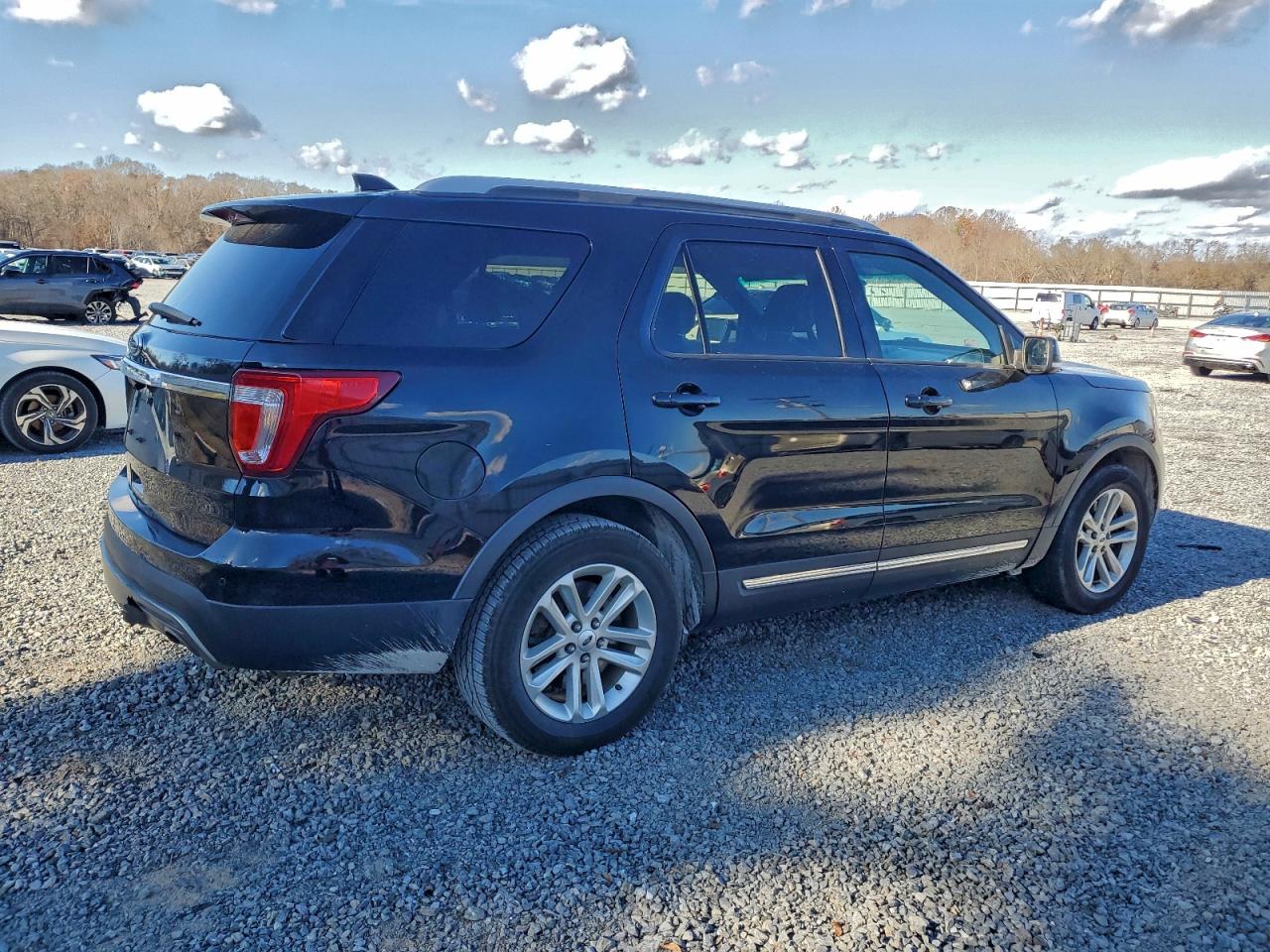 Lot #3301708395 2017 FORD EXPLORER X