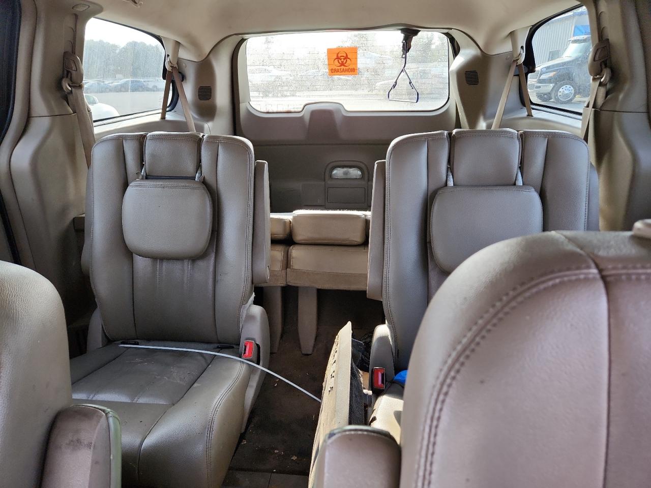 CHRYSLER TOWN & COUNTRY TOURING