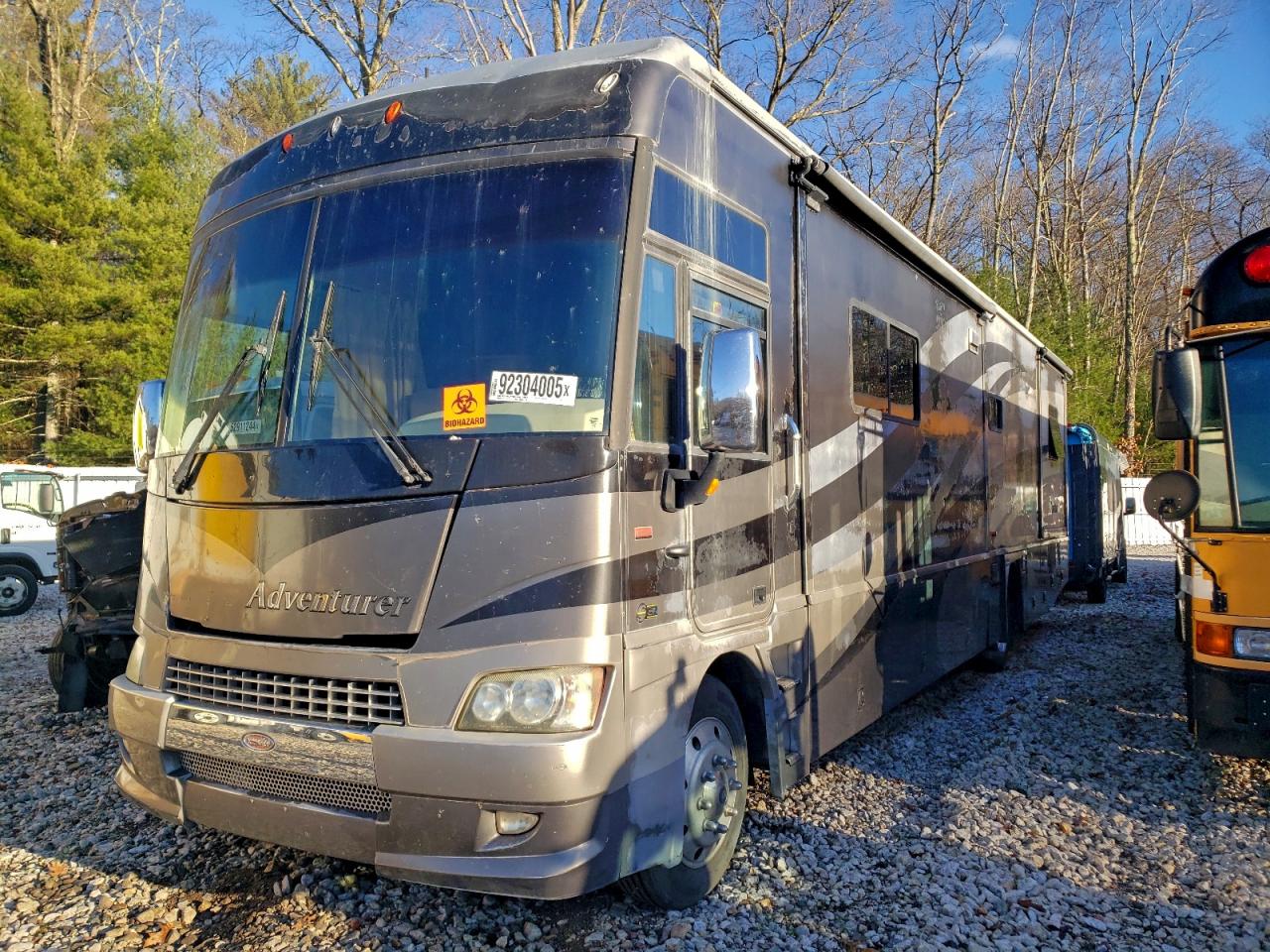 Lot #3309279621 2007 WIN ADVENTURER 38J