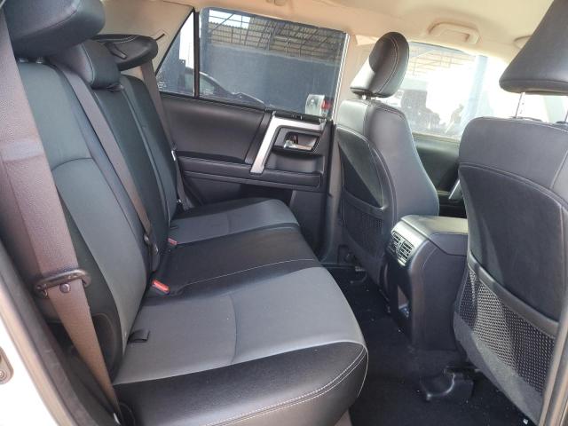 2024 TOYOTA 4RUNNER SR #3301863964