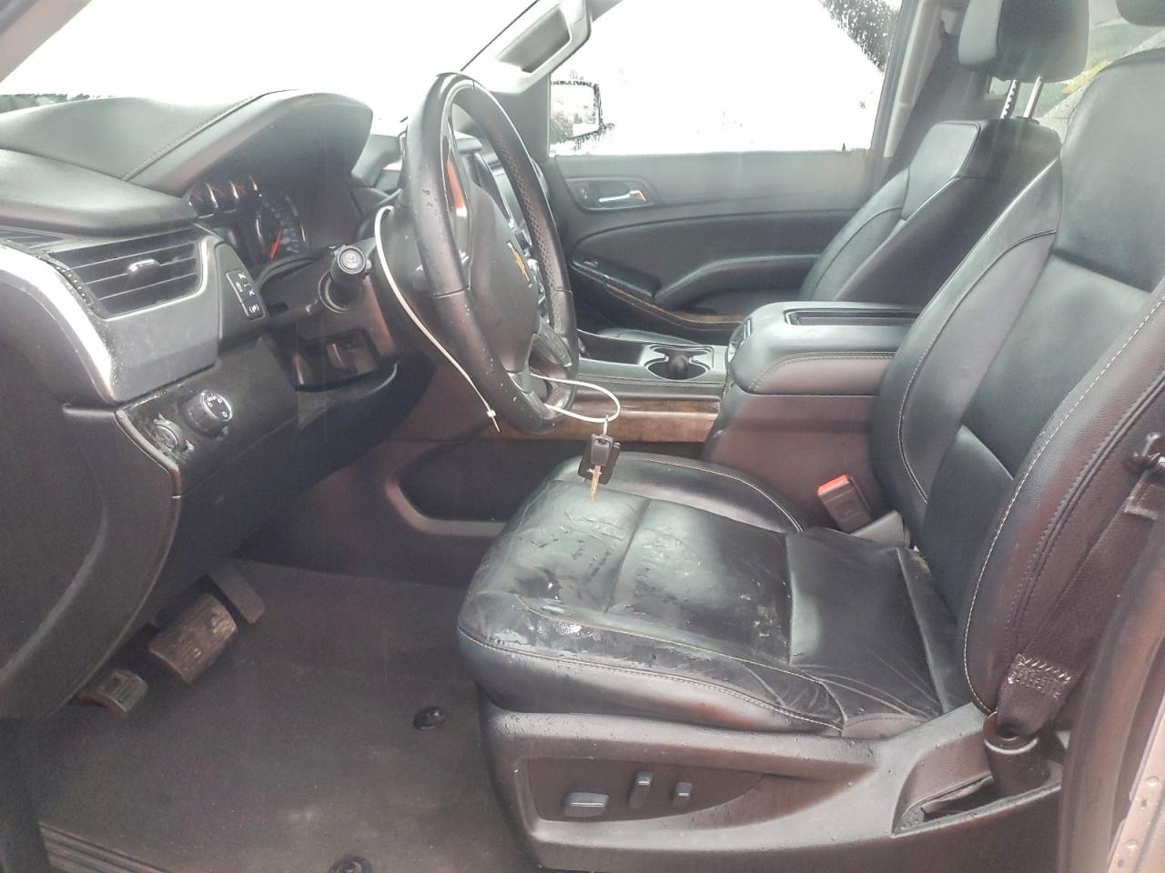 CHEVROLET SUBURBAN C1500 LT