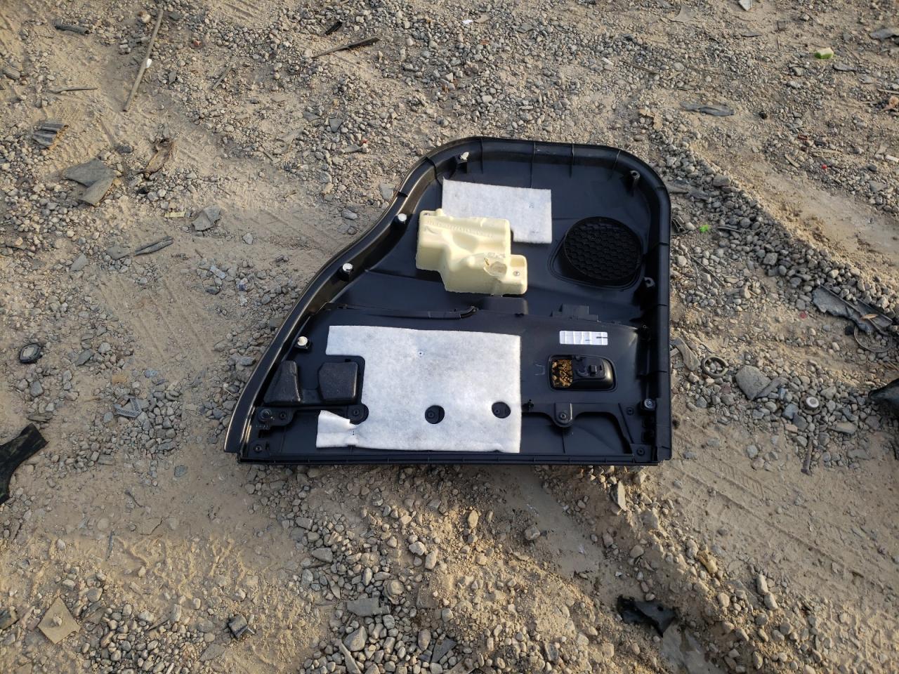 MITSUBISHI OUTLANDER ES