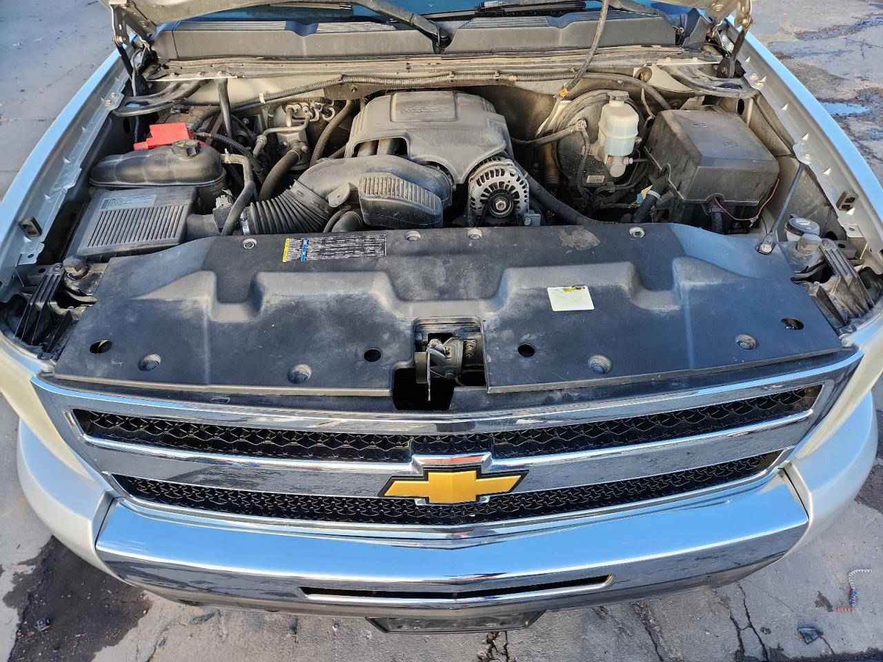 CHEVROLET SILVERADO K1500 LT