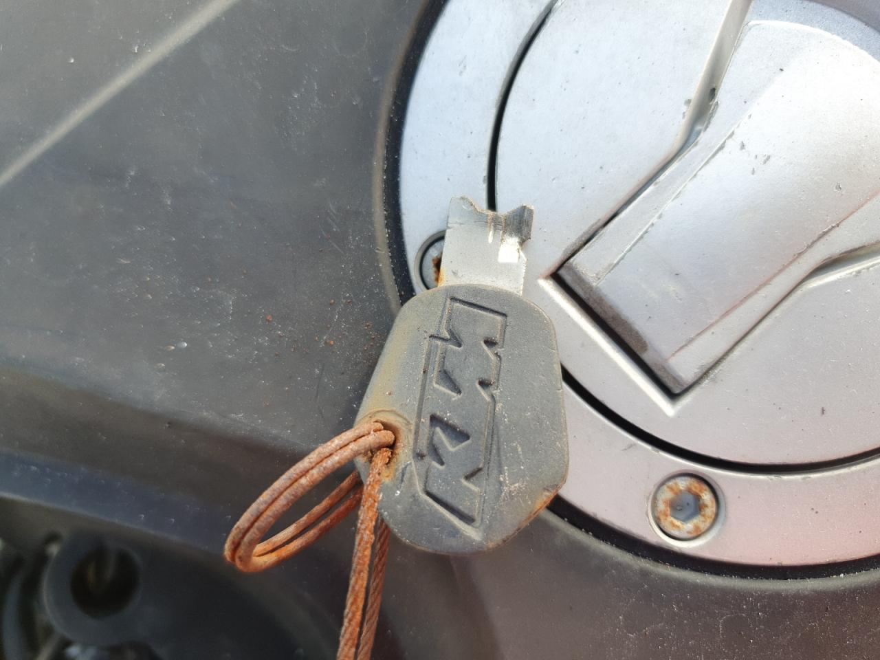 Lot #3279547260 2017 KTM 690 DUKE