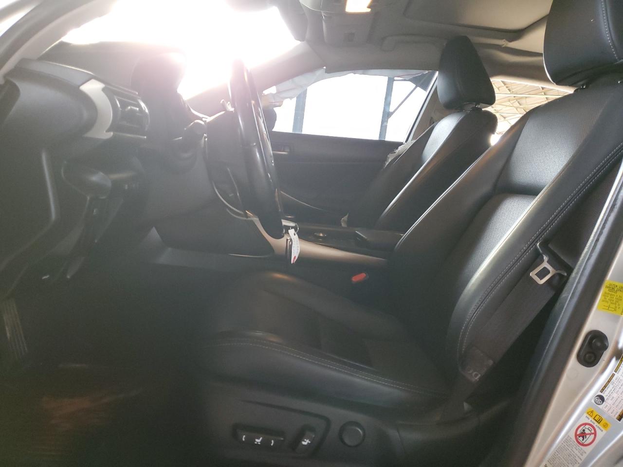 Lot #3308233178 2017 LEXUS IS 200T