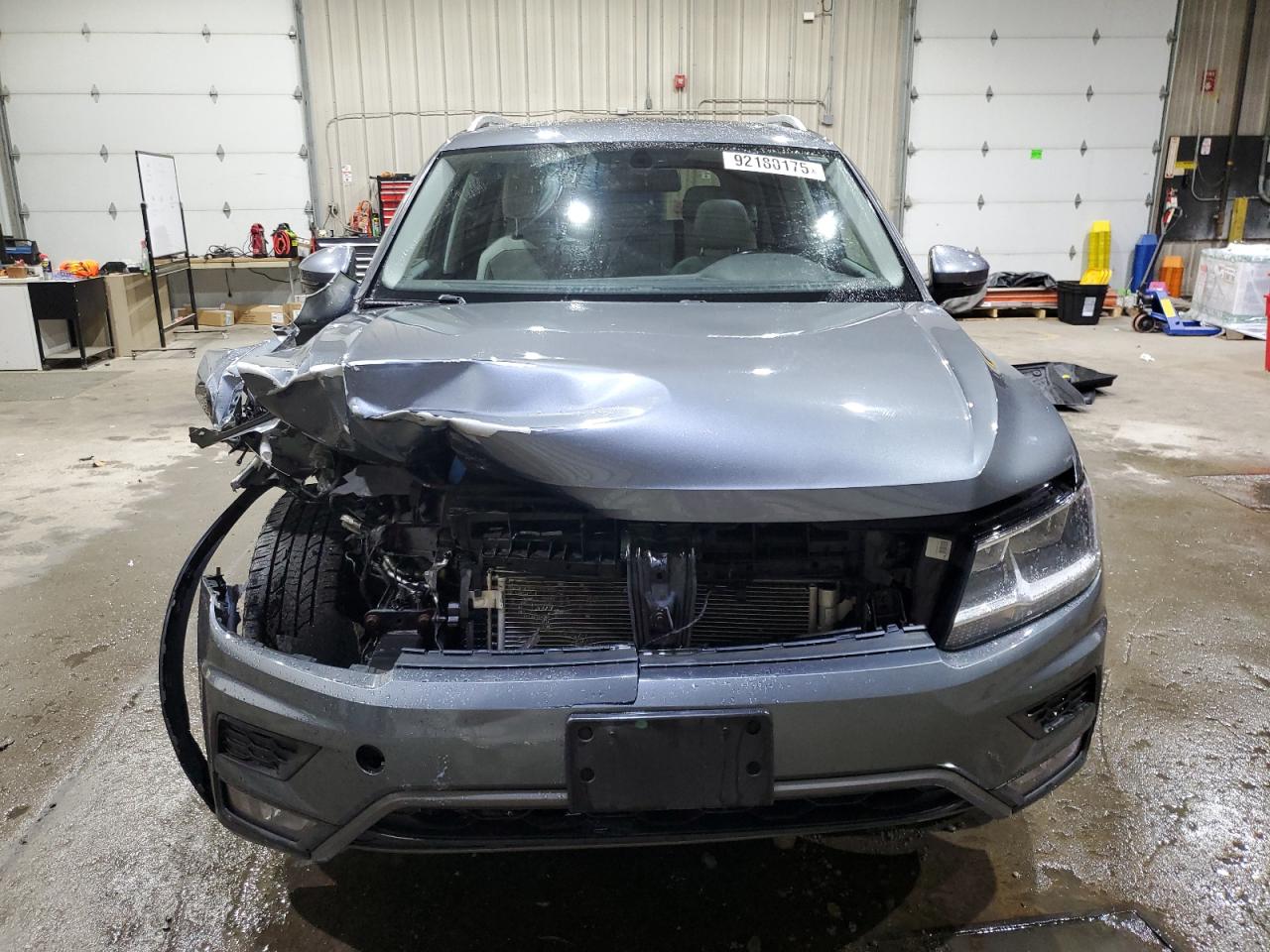 VOLKSWAGEN TIGUAN SE