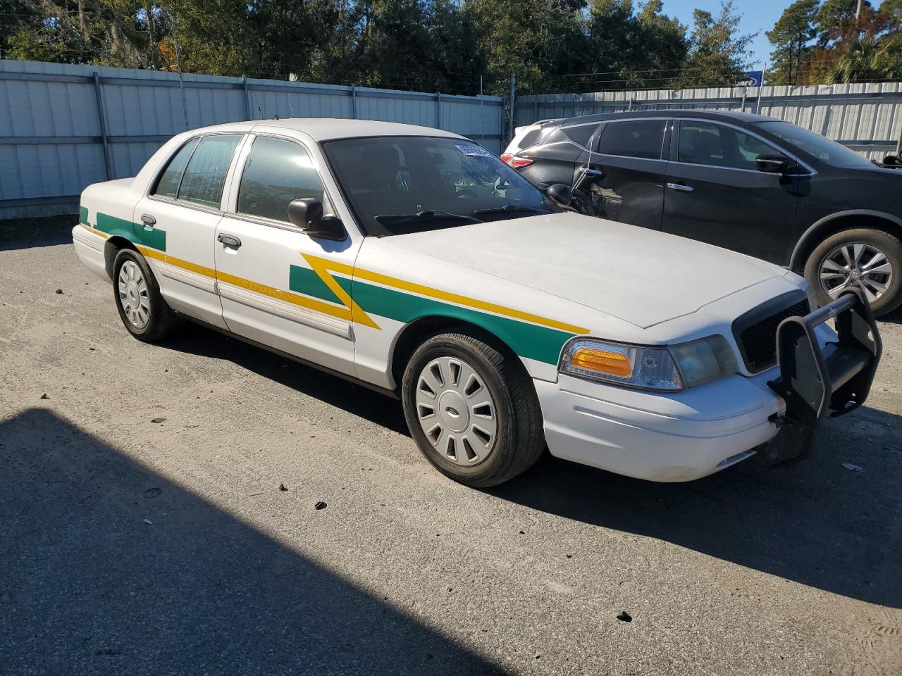 FORD CROWN VICTORIA POLICE INTERCEPTOR
