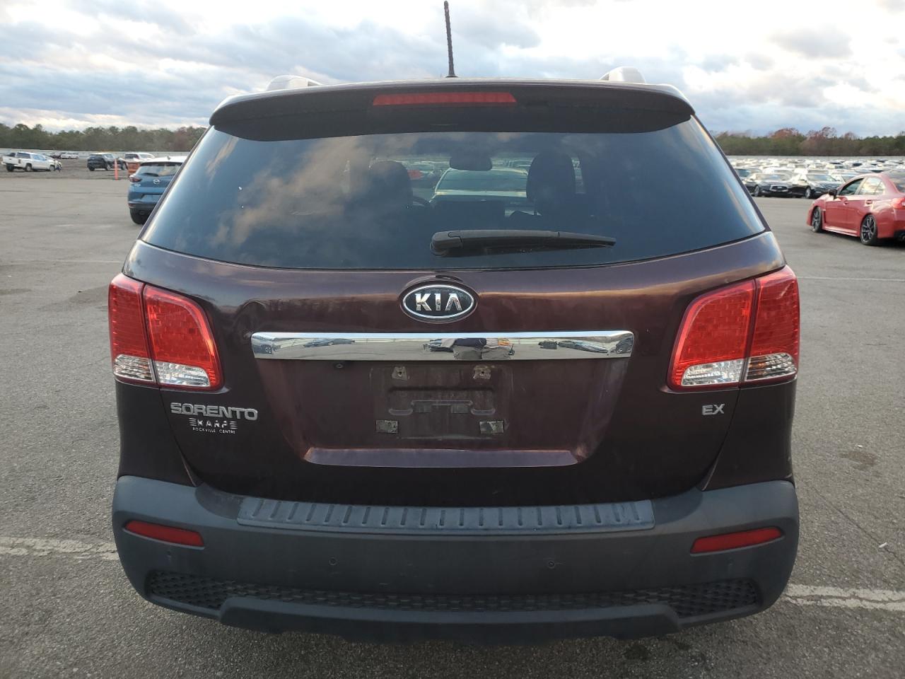 Lot #3302948634 2012 KIA SORENTO EX