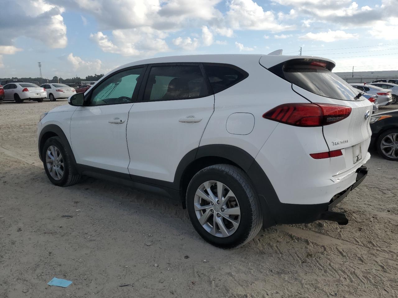 HYUNDAI TUCSON SE