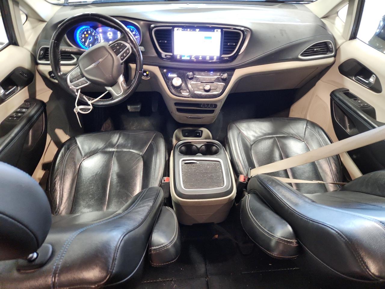 CHRYSLER PACIFICA TOURING L