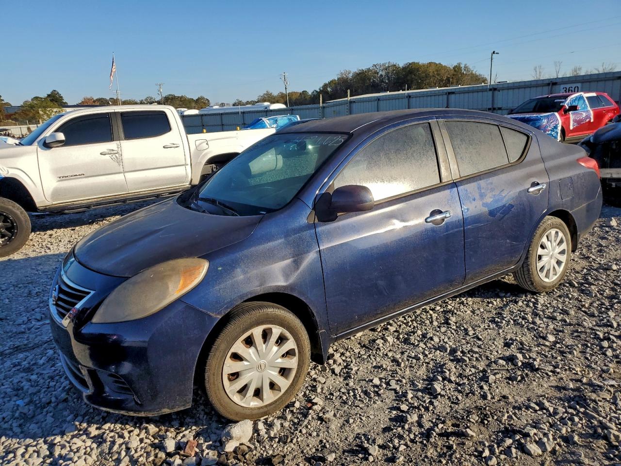 NISSAN VERSA S