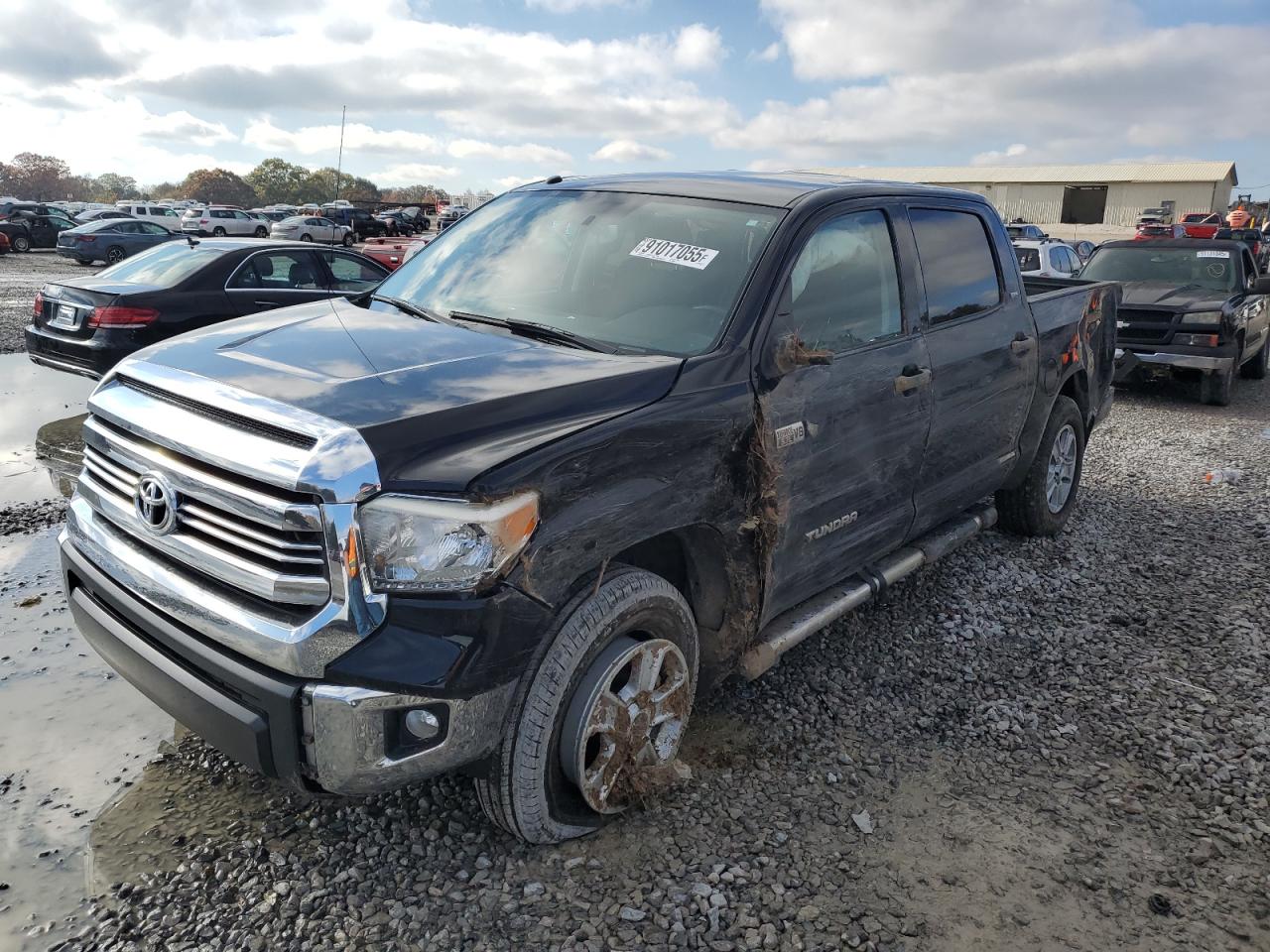 TOYOTA TUNDRA CREWMAX SR5