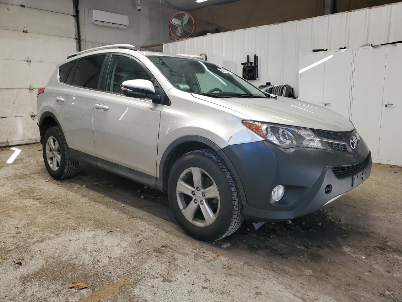 TOYOTA RAV4 XLE