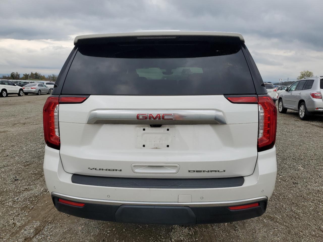 GMC YUKON DENALI