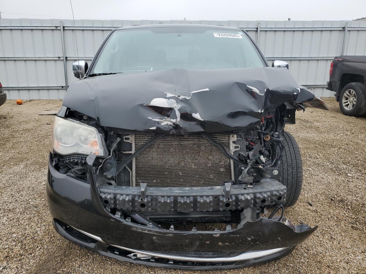 CHRYSLER TOWN & COUNTRY TOURING L