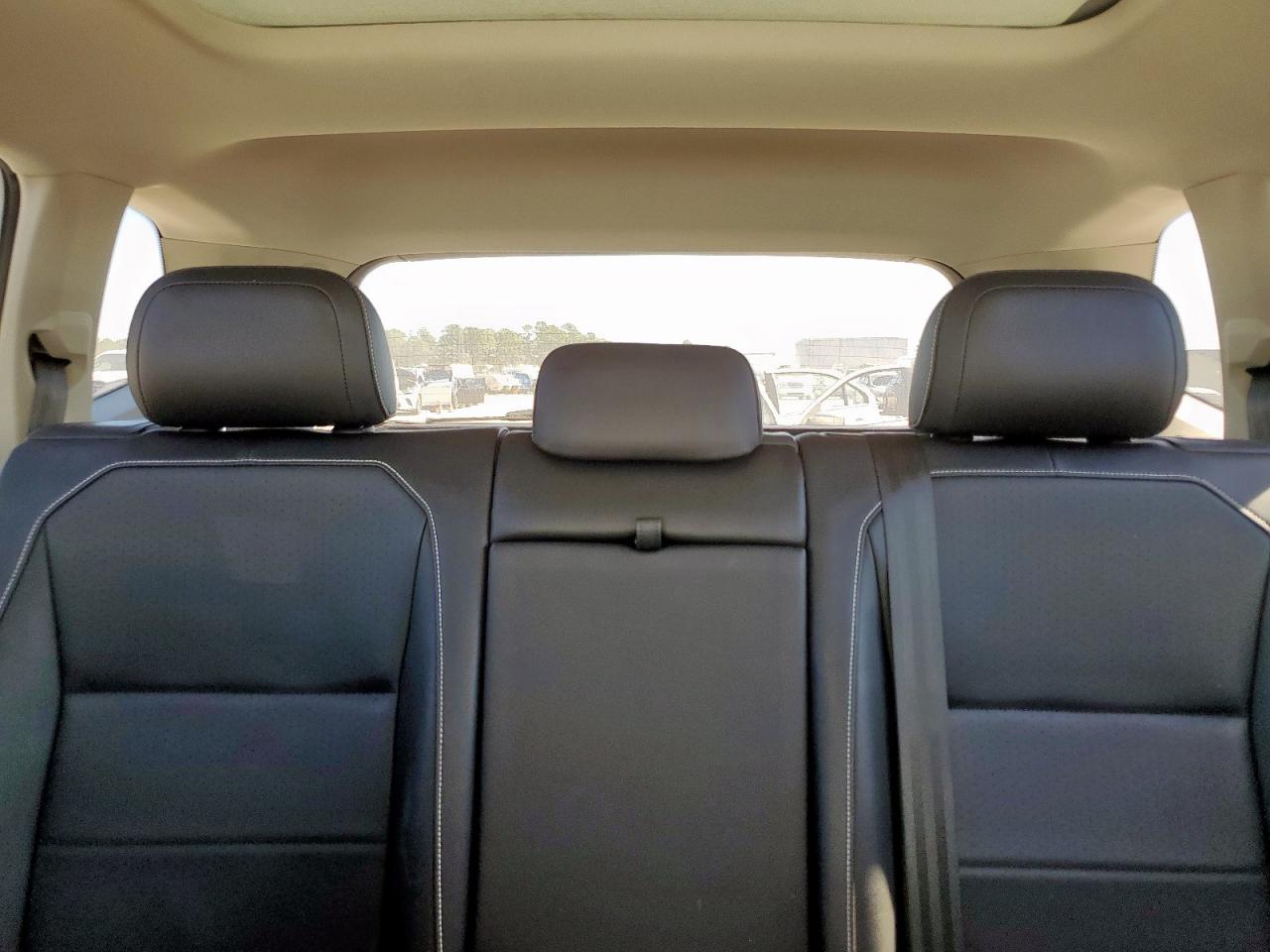 VOLKSWAGEN TIGUAN SE