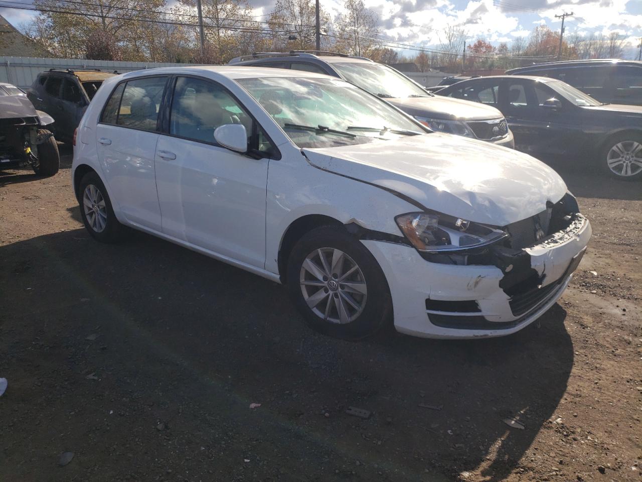 VOLKSWAGEN GOLF S/SE