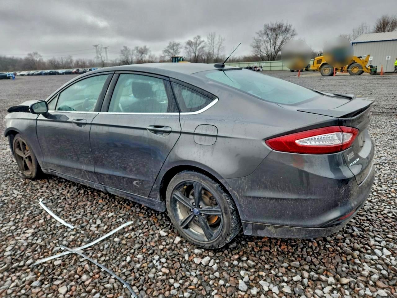 FORD FUSION SE