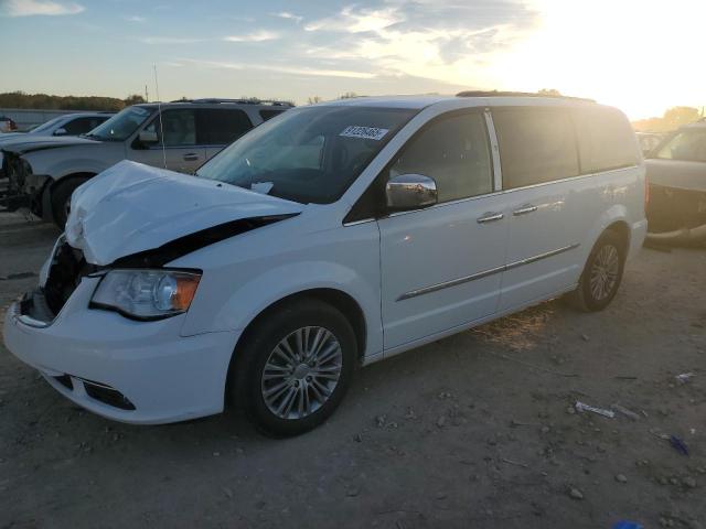2015 CHRYSLER TOWN & COU #3287900252